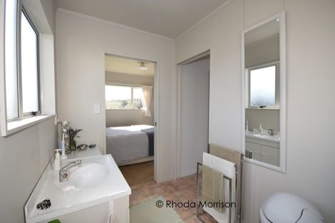 Photo of property in 6 Skelton Crescent, Paparoa, 0571