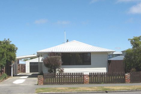 Photo of property in 35 Donnington Street, Parklands, Christchurch, 8083