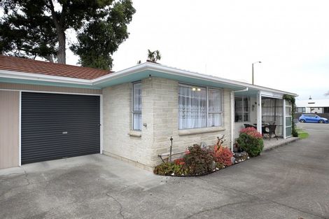 Photo of property in 220a Wolseley Street, Mayfair, Hastings, 4122