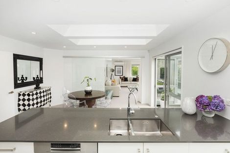 Photo of property in 3b Taylors Avenue, Bryndwr, Christchurch, 8052