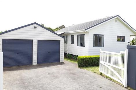 Photo of property in 84 Mcrobbie Road, Kingseat, Papakura, 2580