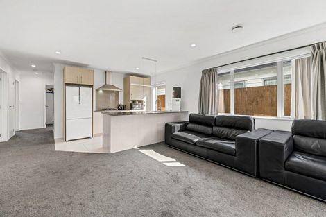 Photo of property in 18 Kutukutu Street, Takanini, 2112