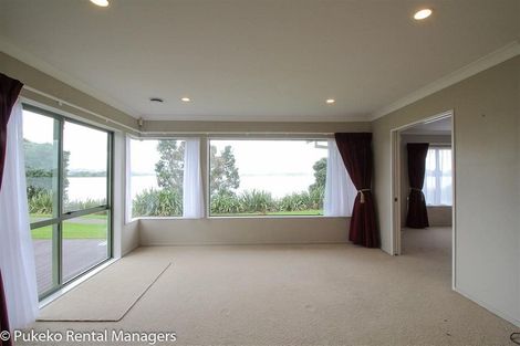 Photo of property in 2/28 Carnoustie Drive, Wattle Downs, Auckland, 2103