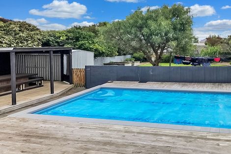 Photo of property in 27 Caius Avenue, Gonville, Whanganui, 4501