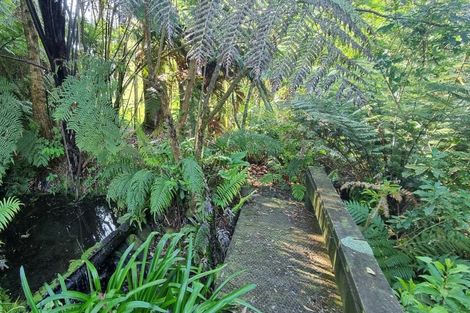 Photo of property in 223 Heatherlea East Road, Levin, 5571