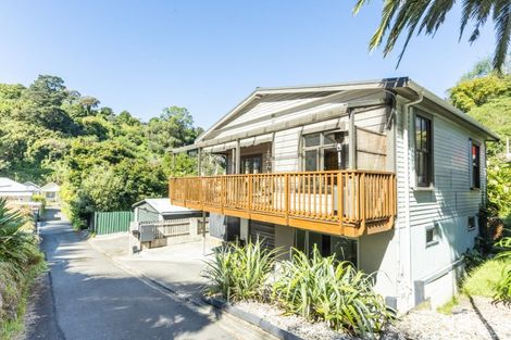 Photo of property in 6 Little Burke Street, Hospital Hill, Napier, 4110