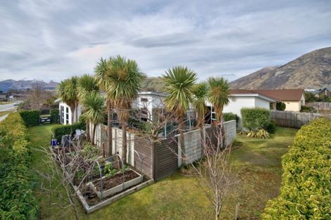 Photo of property in 1 Orbell Drive, Lake Hayes, Queenstown, 9304