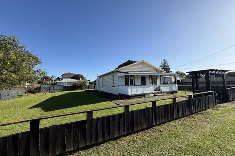 Photo of property in 163 Cornfoot Street, Castlecliff, Whanganui, 4501