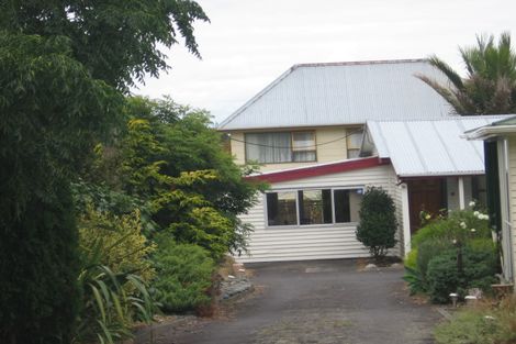 Photo of property in 1/22 Windy Ridge Road, Glenfield, Auckland, 0629