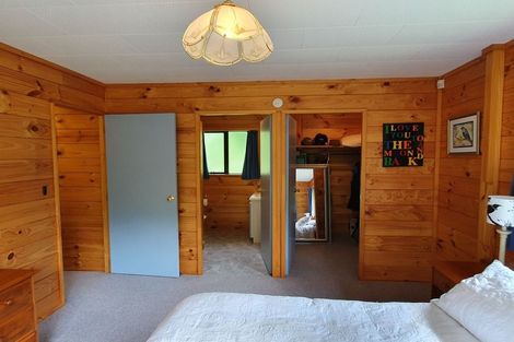 Photo of property in 16 Kamahi Terrace, Omori, Turangi, 3381