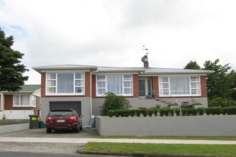 Photo of property in 15 Paterson Avenue, Pukekohe, 2120