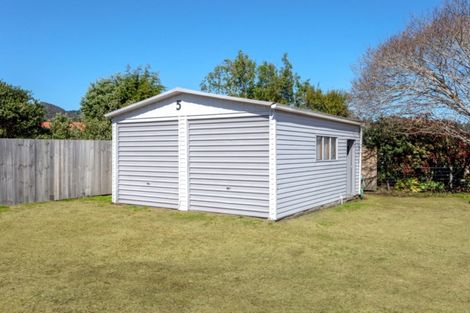 Photo of property in 5 Hicks Place, Cooks Beach, Whitianga, 3591