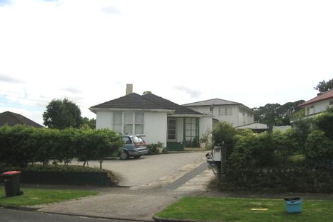 Photo of property in 27 Roseman Avenue, Mount Roskill, Auckland, 1041
