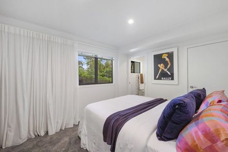 Photo of property in 1/16 Clematis Avenue, Murrays Bay, Auckland, 0630