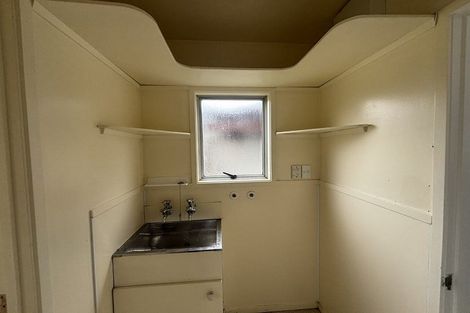 Photo of property in 3 Shepherds Road, Papakura, 2110