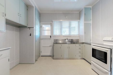 Photo of property in 21 Military Road, Boulcott, Lower Hutt, 5010