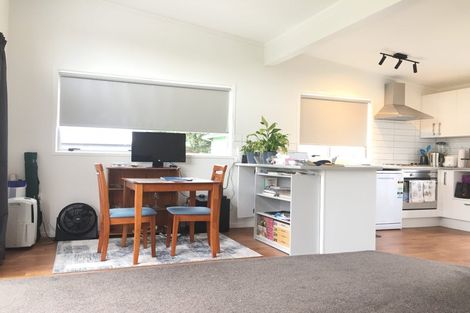 Photo of property in 337 Swanson Road, Ranui, Auckland, 0612