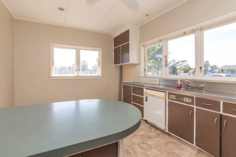 Photo of property in 94 Botanical Road, Takaro, Palmerston North, 4412