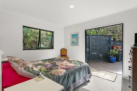 Photo of property in 28 Te Kopua Street, Acacia Bay, Taupo, 3330