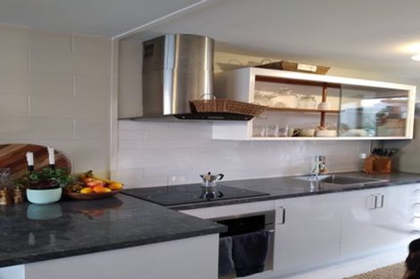 Photo of property in 64 Barton Street, Woolston, Christchurch, 8023