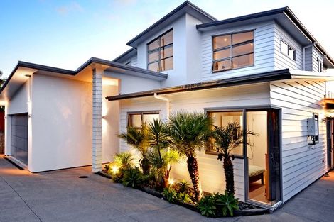 Photo of property in 108 Kittiwake Drive, Schnapper Rock, Auckland, 0632