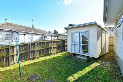 Photo of property in 217 Mahia Road, Wattle Downs, Auckland, 2103