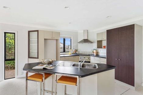 Photo of property in 29 Manu Place, Pinehill, Auckland, 0632