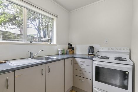 Photo of property in 99 Kemp Road, Massey, Auckland, 0614
