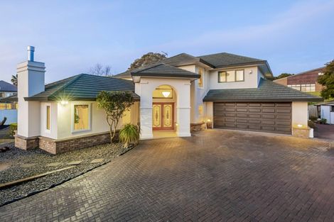 Photo of property in 10 St Elmo Rise, Shamrock Park, Auckland, 2016