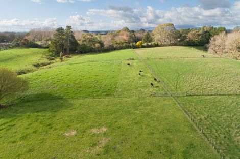 Photo of property in 658 Roberts Line, Kelvin Grove, Palmerston North, 4470