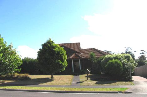 Photo of property in 33 Rifleman Rise, Unsworth Heights, Auckland, 0632