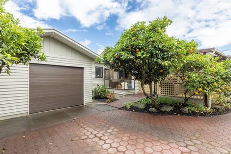 Photo of property in 10 Meeanee Quay, Westshore, Napier, 4110
