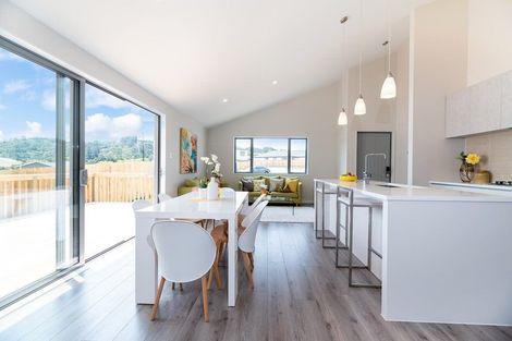 Photo of property in 11 Zadar Street, Kumeu, 0810