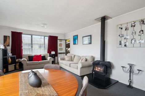 Photo of property in 52b Pohutukawa Drive, Owhata, Rotorua, 3010