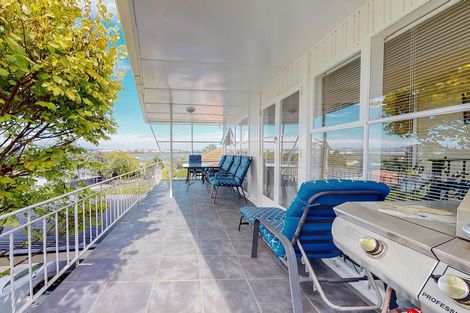 Photo of property in 56 Jaemont Avenue, Te Atatu South, Auckland, 0610