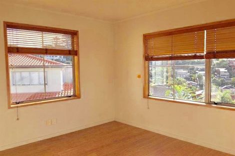 Photo of property in 8 Rosella Place, Murrays Bay, Auckland, 0630