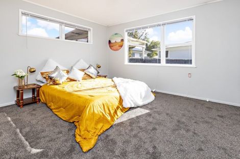 Photo of property in 9 Roseanne Road, Manurewa, Auckland, 2102