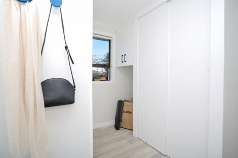 Photo of property in 27 Holloway Street, Waikiwi, Invercargill, 9810