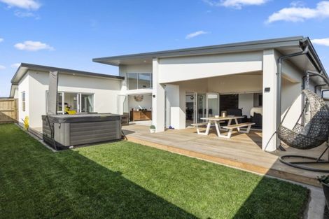 Photo of property in 141 Penetaka Heights, Pyes Pa, Tauranga, 3112