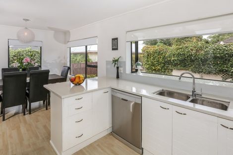 Photo of property in 41b Beach Road, Pahurehure, Papakura, 2113
