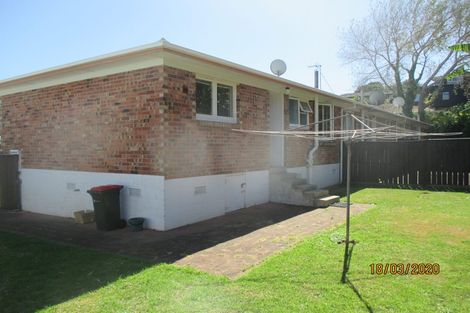 Photo of property in 1/3a Huapai Street, Onehunga, Auckland, 1061