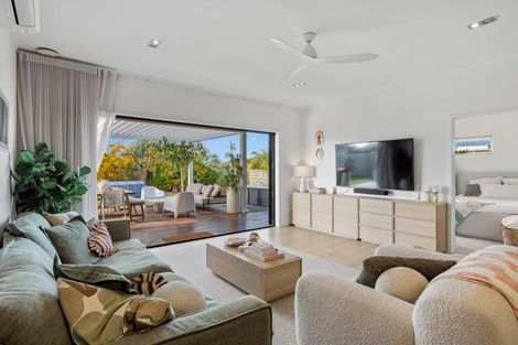 Photo of property in 5 Dune View Drive, Mangawhai, 0505