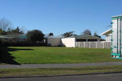 Photo of property in 16 Regent Street, Silverdale, Hamilton, 3216