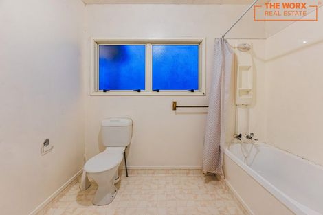 Photo of property in 35 Limond Street, Randwick Park, Auckland, 2105