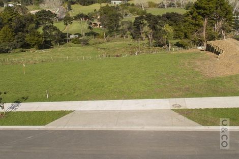 Photo of property in 114 Solan Drive, Waimauku, 0812