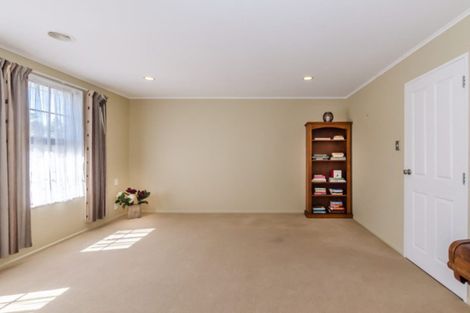 Photo of property in 34 Greenaway Road, Waikanae, 5036