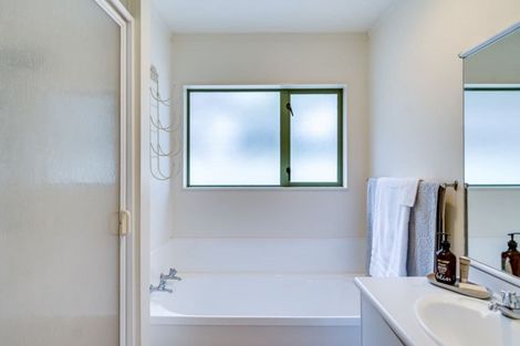 Photo of property in 8a Surrey Street, Taradale, Napier, 4112