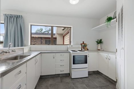 Photo of property in 12a Hastings Street, Te Puke, 3119