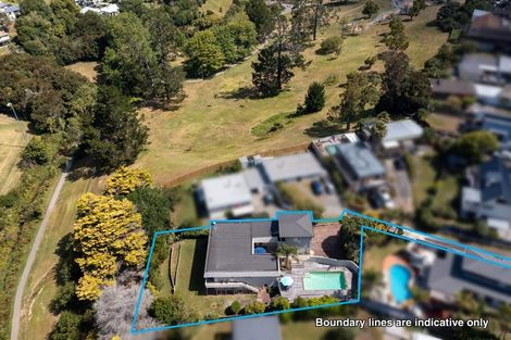 Photo of property in 166 Stapleford Crescent, Browns Bay, Auckland, 0630