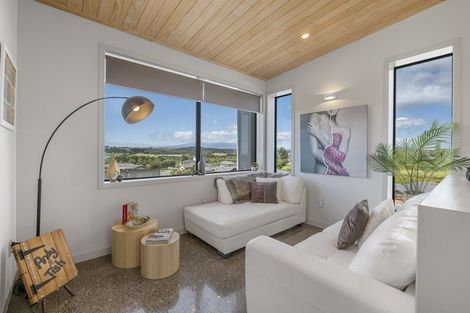 Photo of property in 16a Links Drive, Waiwhakaiho, New Plymouth, 4312